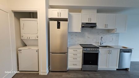 For Lease - 693 Davis Drive Unit# B406, Newmarket, Ontario - Photo 4