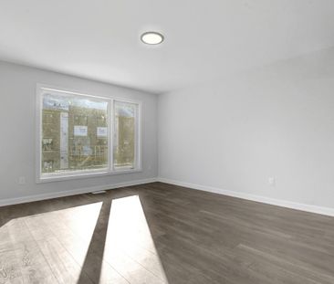 For Lease - 401 Glenroy Gilbert Drive Unit# 29, Barrhaven, Ontario - Photo 4