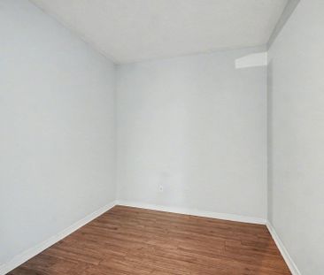 For Lease - 310 Central Park Drive, Carlington - Central Park, Ontario - Photo 6