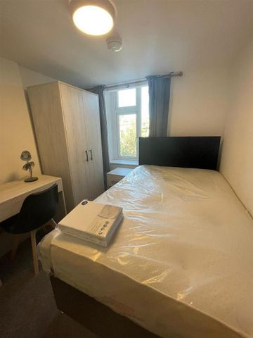 5 bedroom private hall to rent - Photo 5