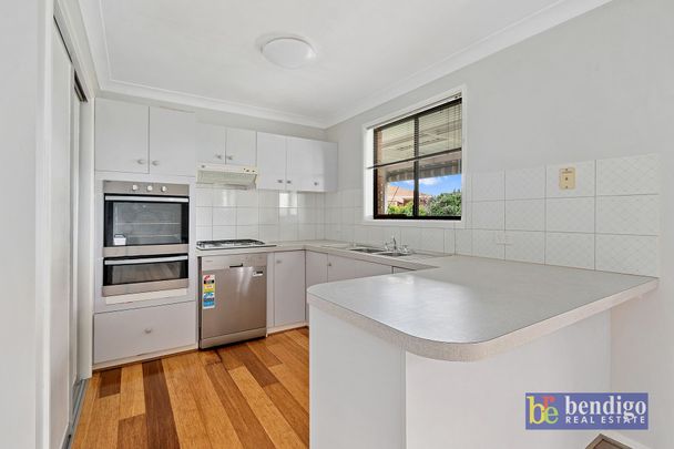 Comfort and Convenience in Strathdale - Photo 1