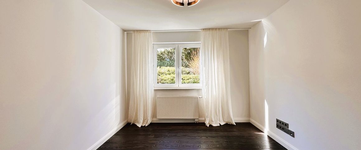 Moderne Luxuswohnung mit Terrasse und TG-Stellplatz am Triller - Foto 1