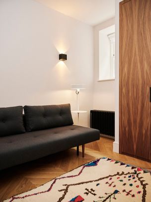 Harley Street - Photo 1