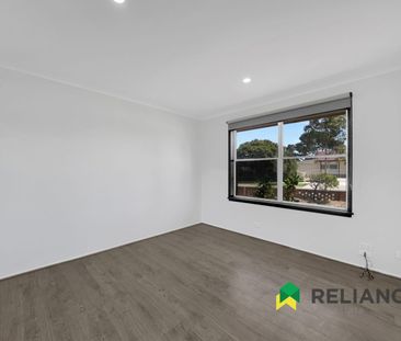 4 Bedroom house in the good location of Werribee !!! - Photo 1
