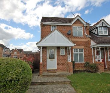 3 bedroom end of terrace house to rent - Photo 1