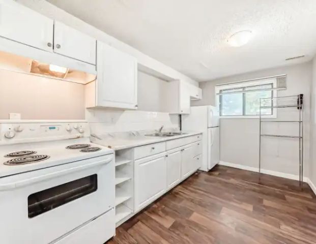 LEGAL 2-Bedroom Basement Suite: Includes Utilities | Calgary - Photo 1