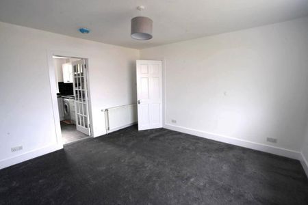 2 bedroom semi-detached house to rent - Photo 2