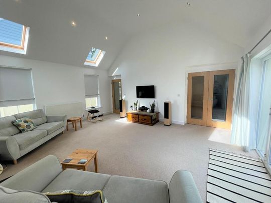 4 bedroom house to rent - Photo 1