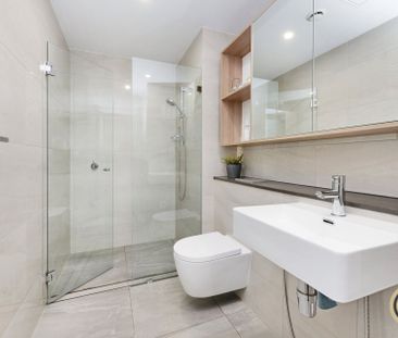 Urban Energy Meets Resort Serenity—Steps from Westfield - Inspect T... - Photo 6