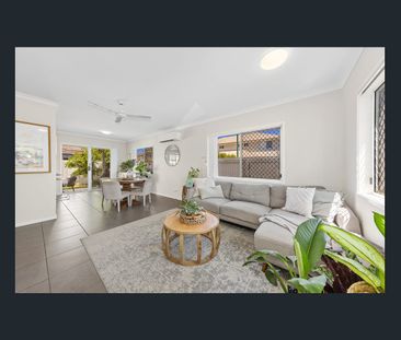 Available 19th Dec 2025 - Photo 2