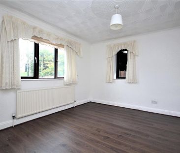 3 bedroom detached house to rent - Photo 3