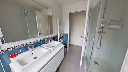 Location Maison 5 pièces 104m² - Photo 5