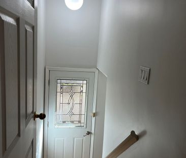 For Lease - 19 Budea. Lower Unit Crescent, Toronto, Ontario - Photo 6