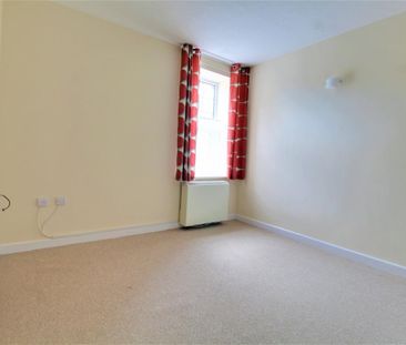 Gable End, Victoria Road, Aldershot, GU11 - Photo 1