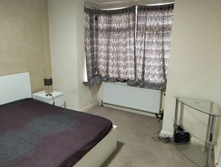 Room in a Shared House, Grenaby Avenue Croydo, CR0 - Photo 5