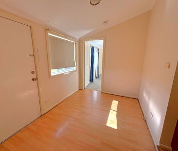 Charming Home & Perfectly Positioned - Photo 4