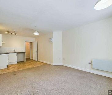 1 bedroom ground floor flat to rent - Photo 1