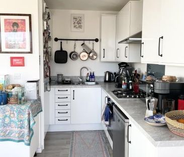 Bright, modern double room - well located - Photo 2