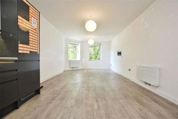 New London Road, Chelmsford, Essex, CM2 - Photo 1