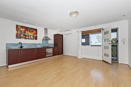 One Bedroom Gem In Convenient Location that is Glenelg North - Photo 5