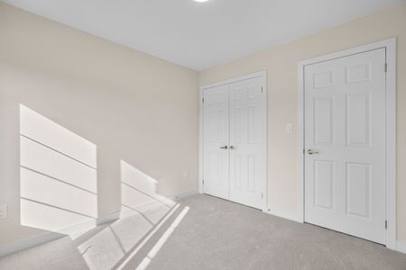 For Lease - 12 Blackberry Lane, Thorold, Ontario - Photo 3