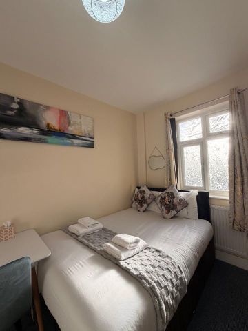3 Bed Flat, Philip Lane, N15 - Photo 4
