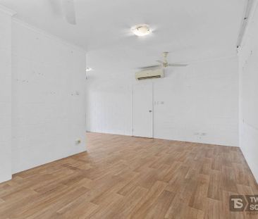 37 Cracknell Road, White Rock - Photo 3