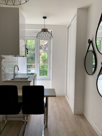 Location Appartement 1 pièce 15m² - Photo 3