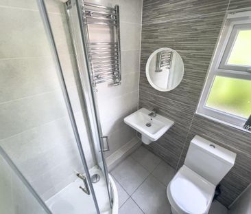 6 bedroom terraced house to rent - Photo 4
