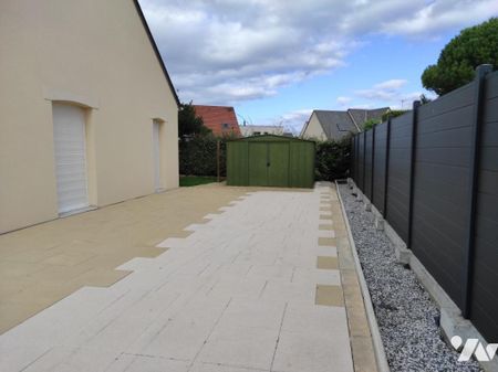 MAISON MEUBLEE A LOUER A LANGRUNE S/MER - Photo 2
