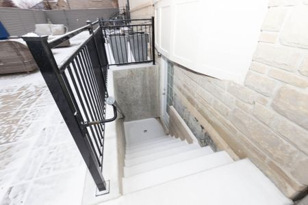 For Lease - 132 Bloomsbury Avenue Unit# Lower, Brampton, Ontario - Photo 5