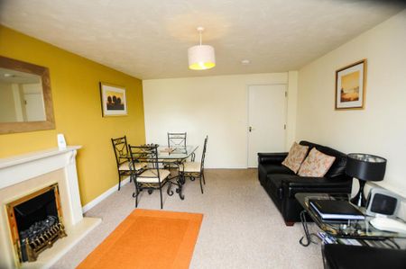 2 bedroom serviced apartment to rent - Photo 3