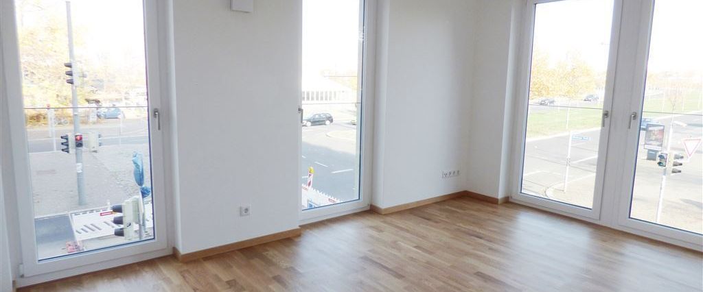 Tolle 3 R.Whg. mit FBH, Parkett, Ankleide, Lift, TG und EBK! - Photo 1