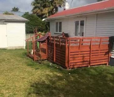 2 Bedroom house close to shops - Photo 3