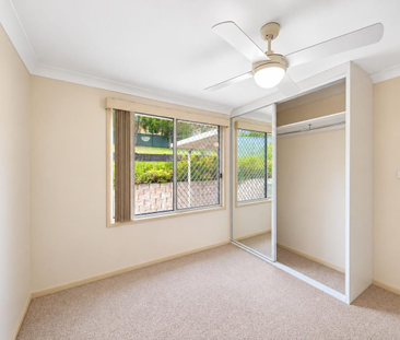 NEAT 3 BEDROOM HOME IN A QUIET WOODRISING CUL-DE-SAC - Photo 4