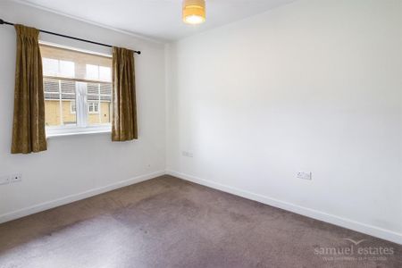 3 bedroom terraced house to rent - Photo 5
