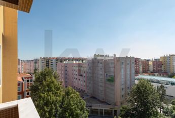 Apartamento T4 em Lisboa