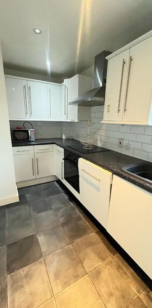 2 bedroom flat to rent - Photo 1