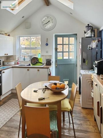 4 bedroom terraced house to rent - Photo 3