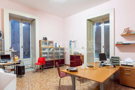 Appartamento via Santa Teresa degli Scalzi 118, Sanità, Napoli - Foto 2