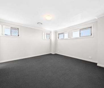 Well Presented Family Home - Photo 5