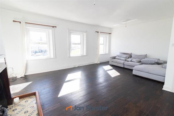 3 bedroom maisonette to rent - Photo 1