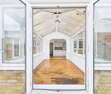 4 bedroom detached house to rent - Photo 5