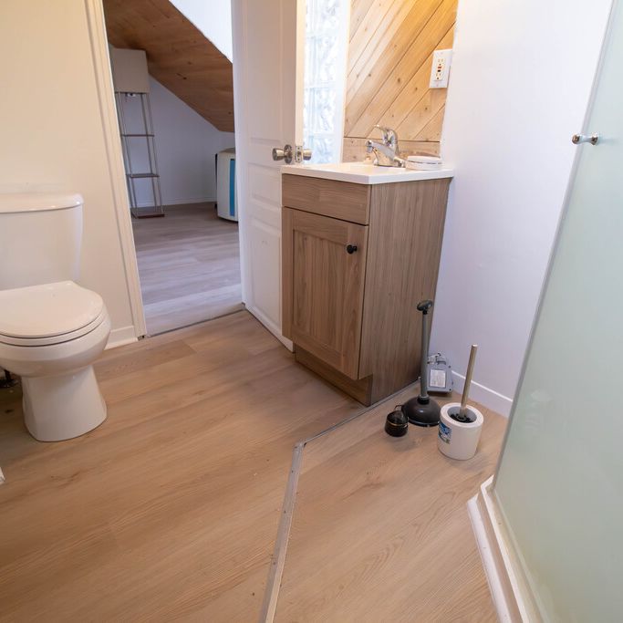 23 Beachaven Dr, St. Catharines - Bachelor Unit next to Sunset Beach - Photo 1