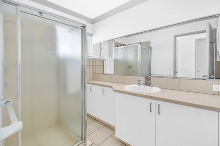 17/11 Frederick Street, Surfers Paradise - Photo 4