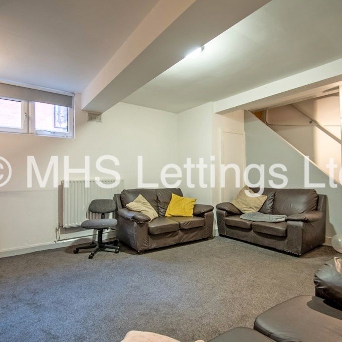 7 Bedroom End Terraced House for rent in Victoria Road - Photo 1