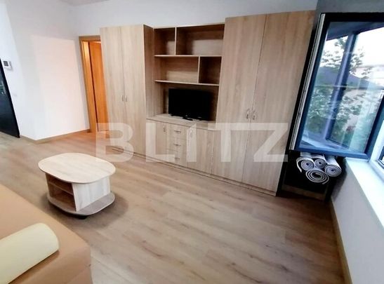 Apartament 2 camere, 68 mp, centrala termica, parcare privata, zona Centrala - Fotografie 1