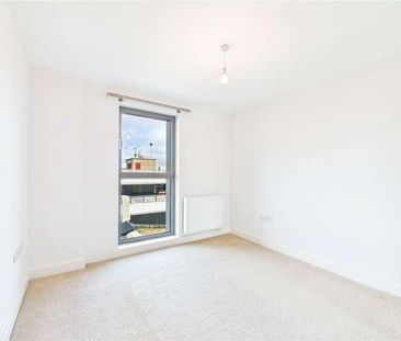 Cromwell Road, Redhill, Surrey, RH1 - Photo 2