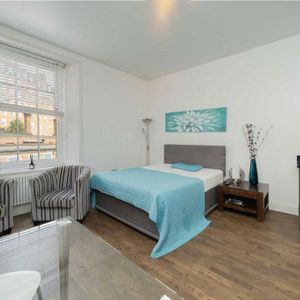 Studio to rent - Photo 2