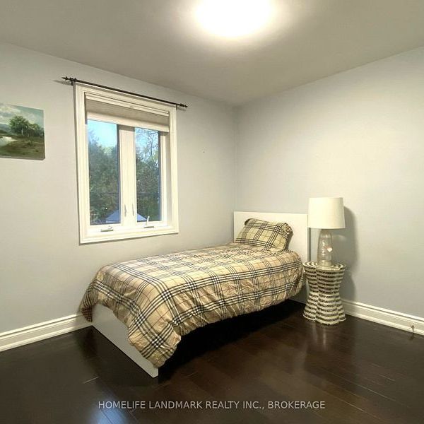 For Lease - 57 Glenside Avenue Unit# 2nd, Toronto, Ontario - Photo 1
